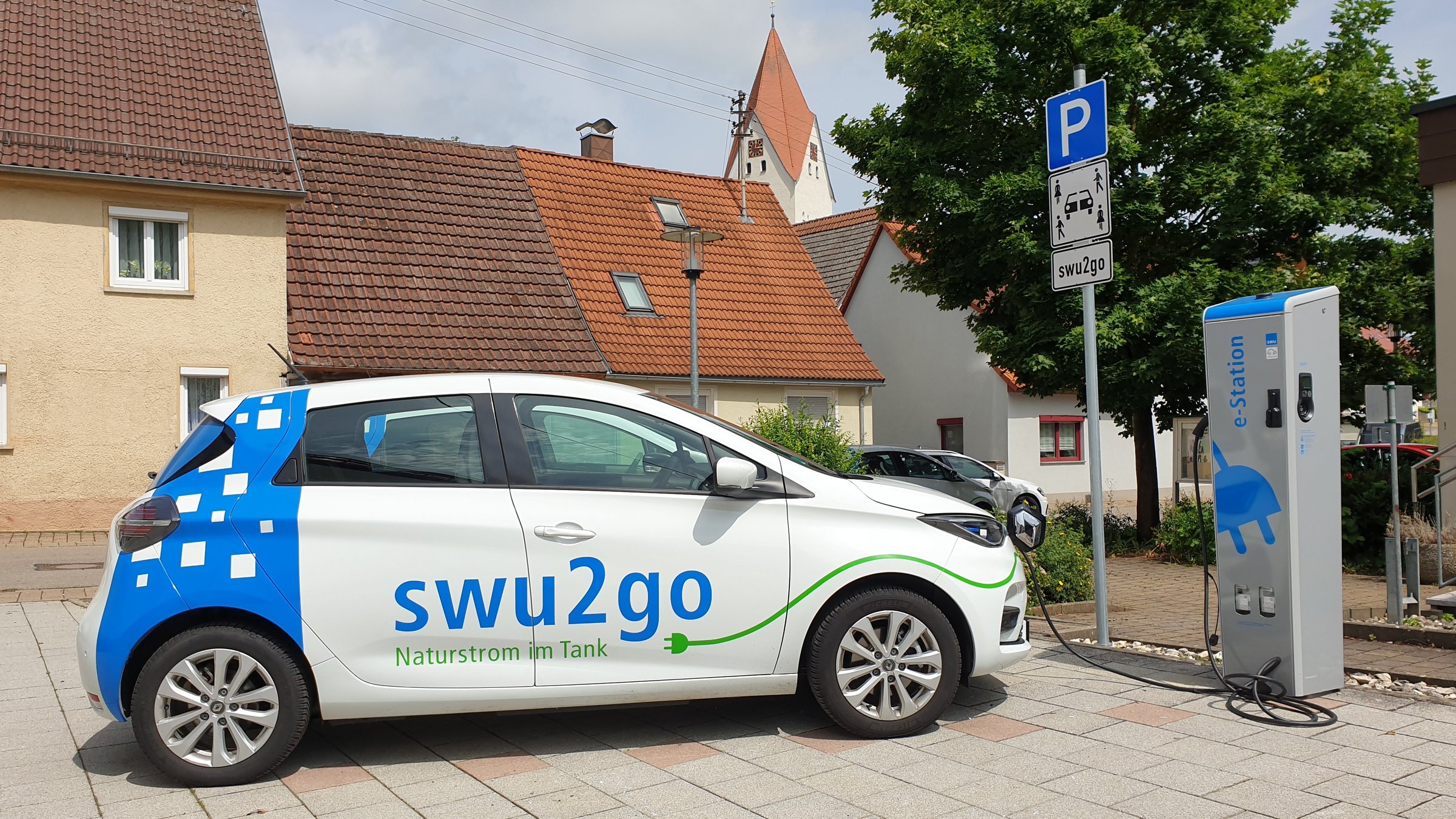 E-Car beim Aufladen